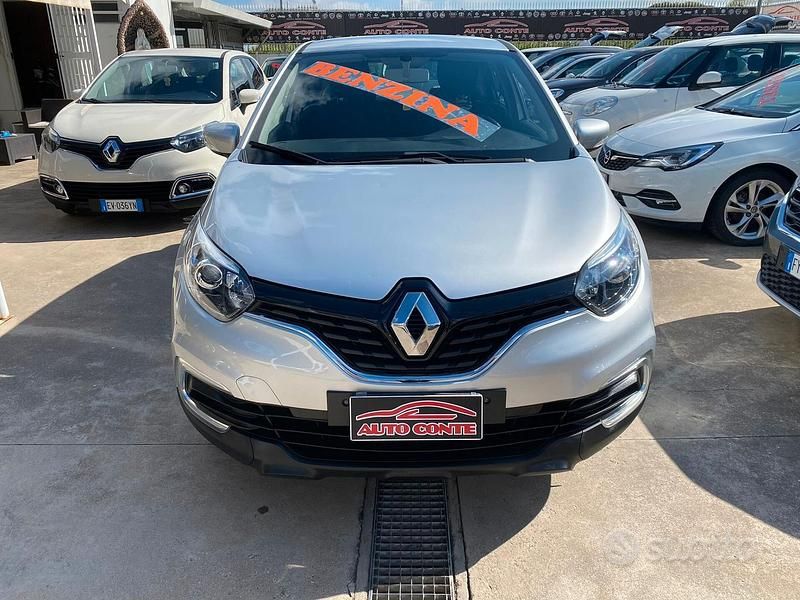 Usata Renault Captur Life 90 CV (66 kW) 2019 Grigio SUV