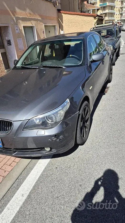 Usata BMW 525 177 CV (130 kW) 2006 Grigio Berlina