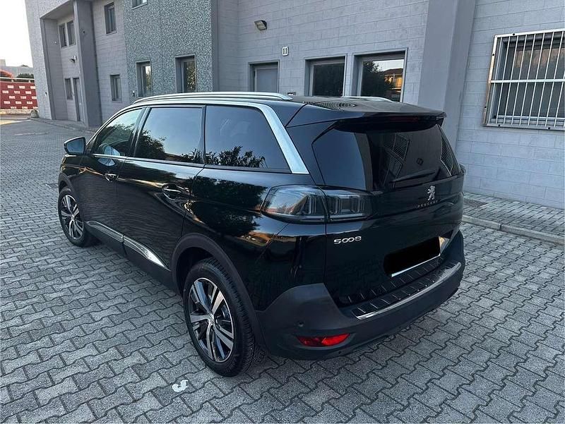 Usata Peugeot 5008 Allure 131 CV (96 kW) 2021 SUV