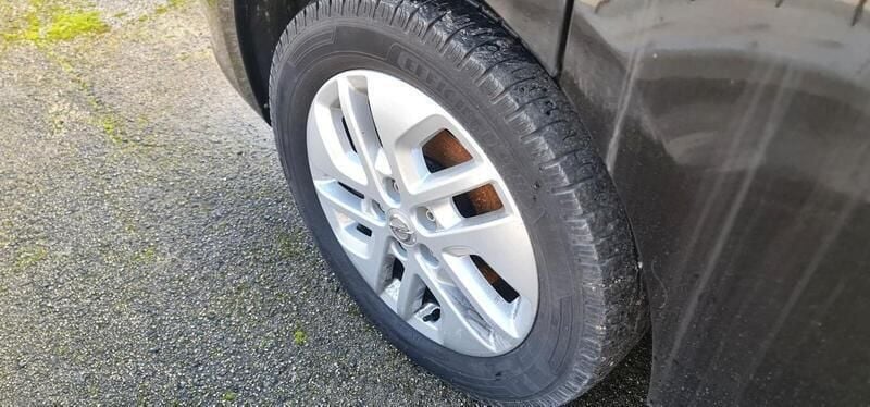 Usata Opel Vivaro 145 CV (106 kW) 2016 Nero Monovolume