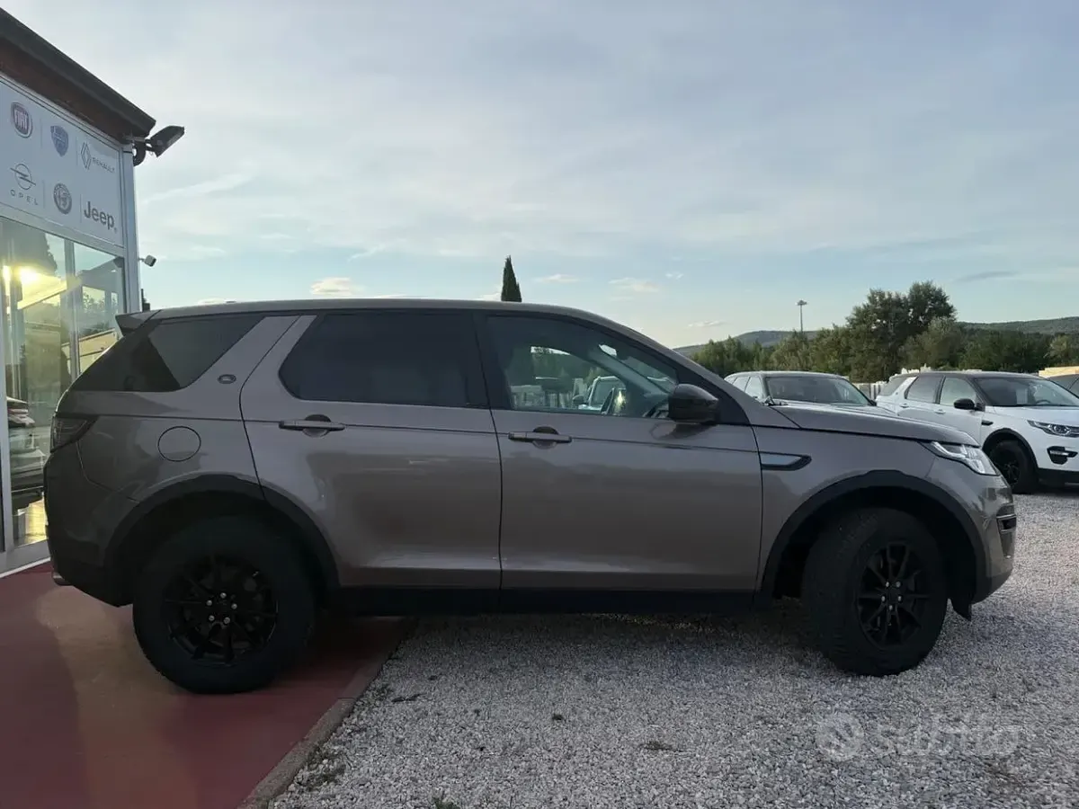 Usata Land Rover Discovery Sport HSE Luxury 150 CV (110 kW) 2016 Beige SUV