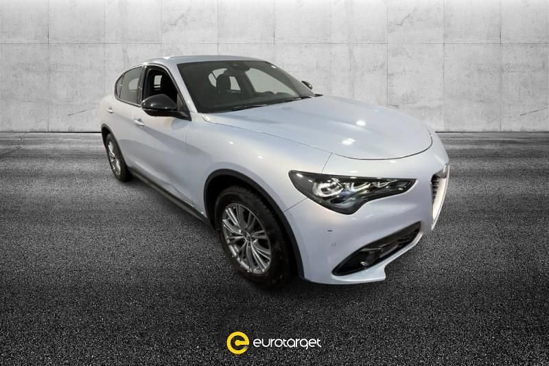 Usata Alfa Romeo Stelvio Super 210 CV (154 kW) 2023 Grigio metallizzato SUV