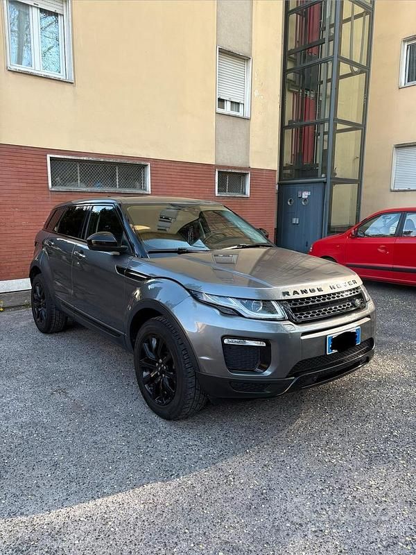 Usata Land Rover Range Rover evoque 150 CV (110 kW) 2016 Grigio SUV