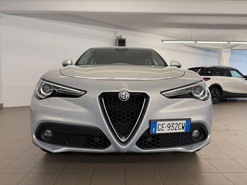 Usata Alfa Romeo Stelvio Sprint 190 CV (139 kW) 2021 Bianco SUV