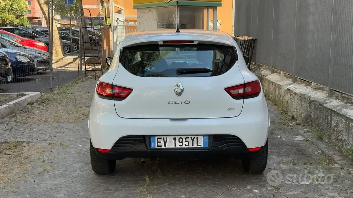 Usata Renault Clio 75 CV (55 kW) 2014 Bianco Utilitaria