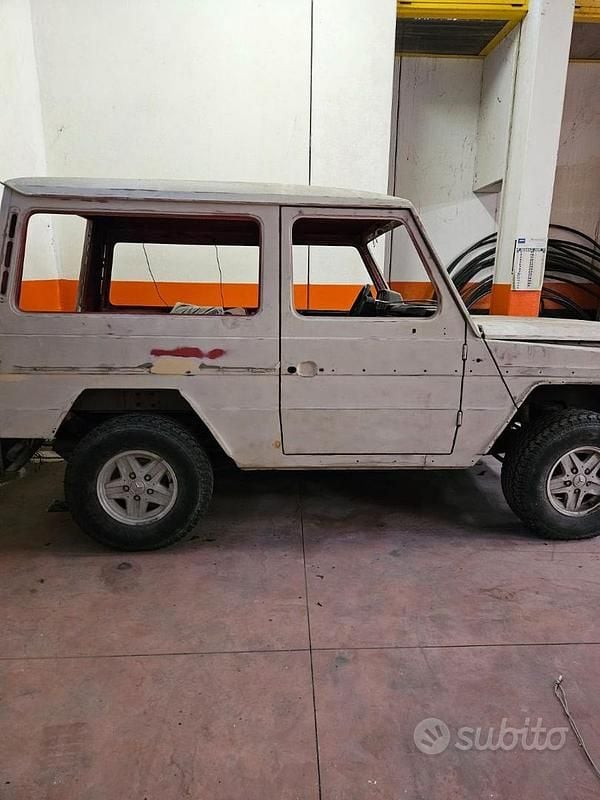 Usata Mercedes G300 88 CV (64 kW) 1983 Rosso SUV