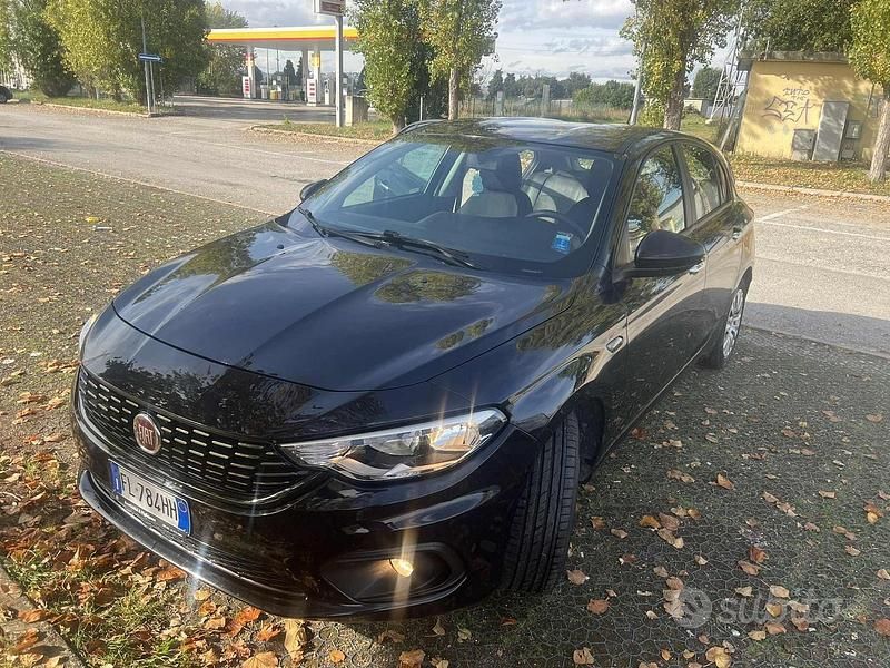 Usata Fiat Tipo 95 CV (69 kW) 2018 Nero Berlina