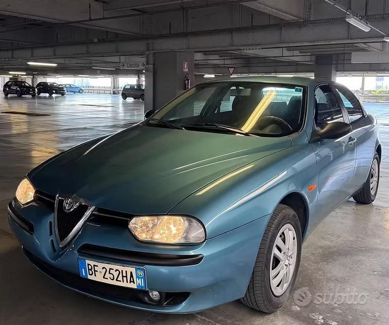 Usata Alfa Romeo 156 144 CV (105 kW) 1999 Blu Berlina