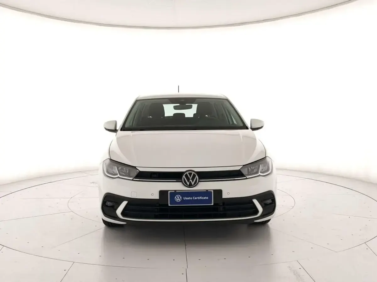 Usata VW Polo Life 95 CV (69 kW) 2023 Bianco Utilitaria