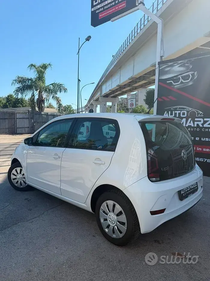 Usata VW up! 75 CV (55 kW) 2017 Bianco Utilitaria