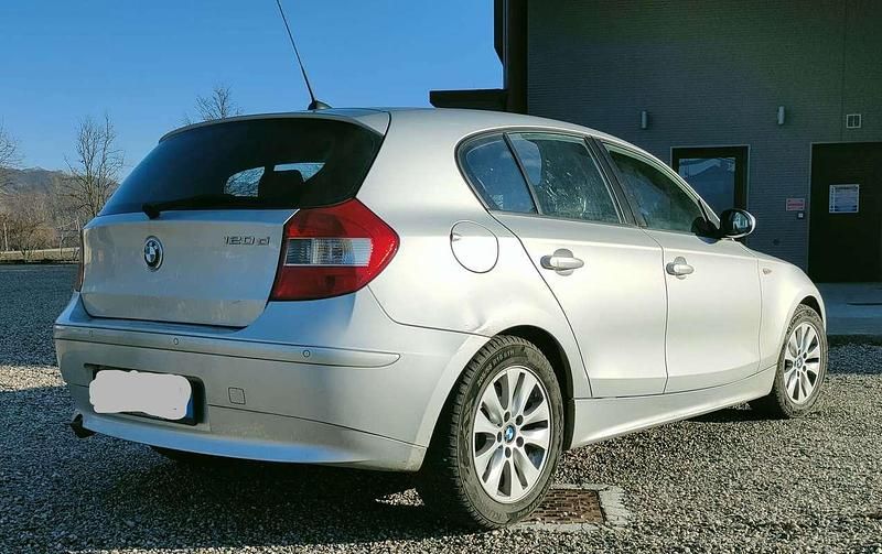 Usata BMW 120 163 CV (119 kW) 2008 Grigio Utilitaria