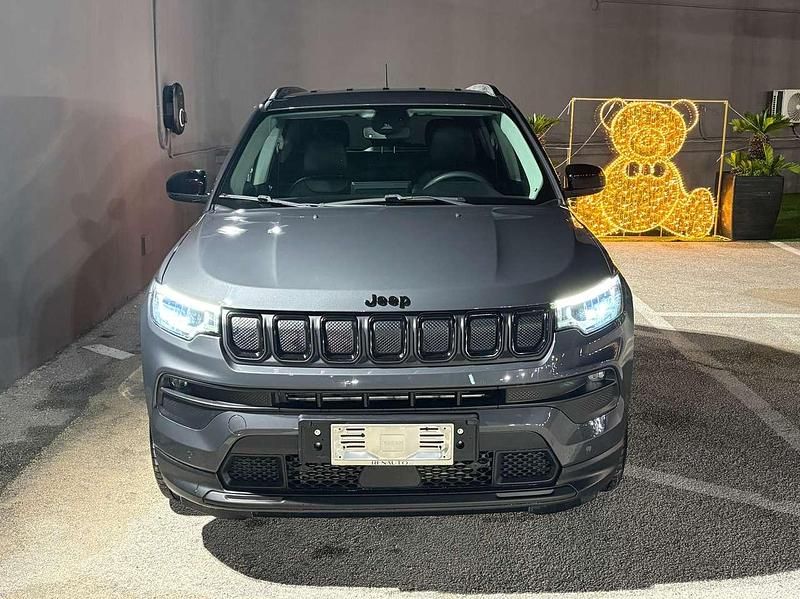 Grigio Usata 2023 Jeep Compass SUV | 21.990 € (Ottimo prezzo) - Immagine 1/4