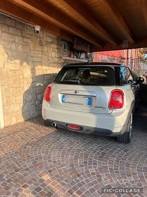 Usata Mini Cooper D 2014 Grigio Utilitaria