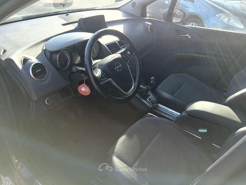 Usata Opel Meriva 110 CV (80 kW) 2014 Gray Monovolume
