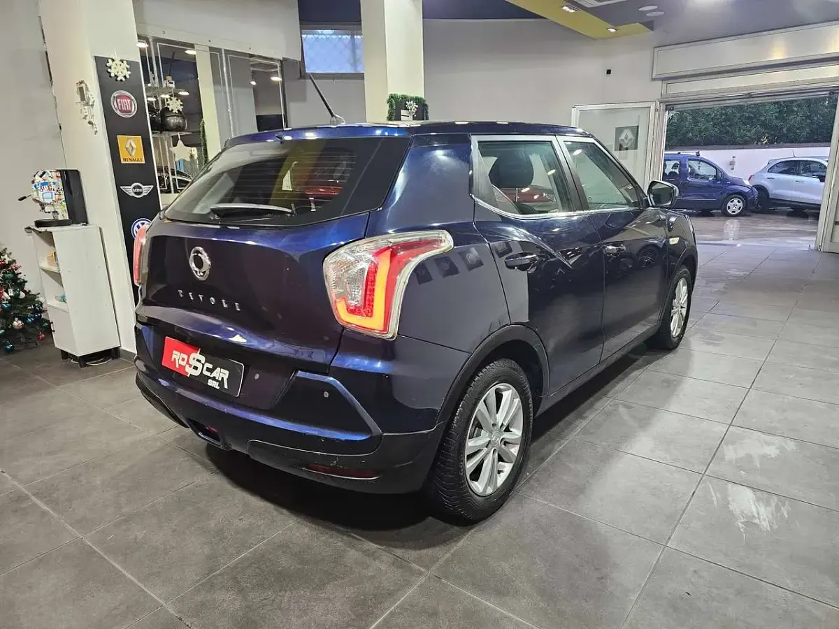 Usata SsangYong Tivoli 128 CV (94 kW) 2016 Blu/azzurro SUV