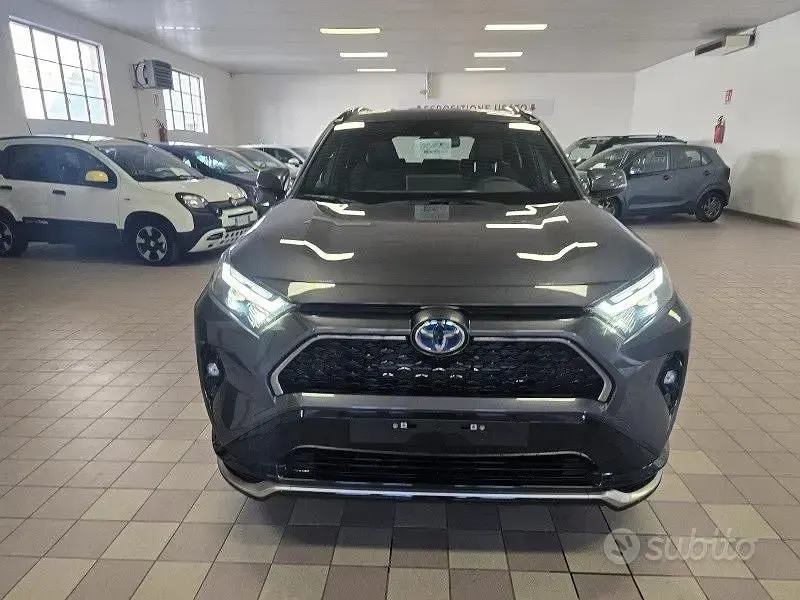 Nuova Toyota RAV4 Hybrid 2025 Grigio SUV
