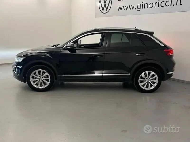 Usata VW T-Roc Style 110 CV (80 kW) 2022 Nero SUV