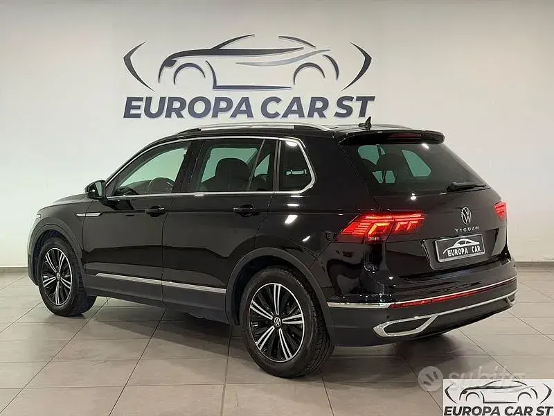 Usata VW Tiguan Elegance 150 CV (110 kW) 2023 Nero SUV