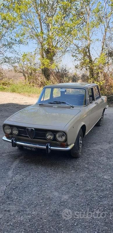 Usata Alfa Romeo 1750 18 CV (13 kW) 1970 Berlina