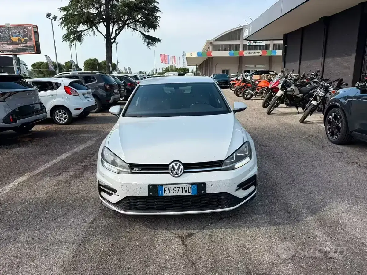 Usata VW Golf VII Sport 115 CV (84 kW) 2019 Bianco Berlina
