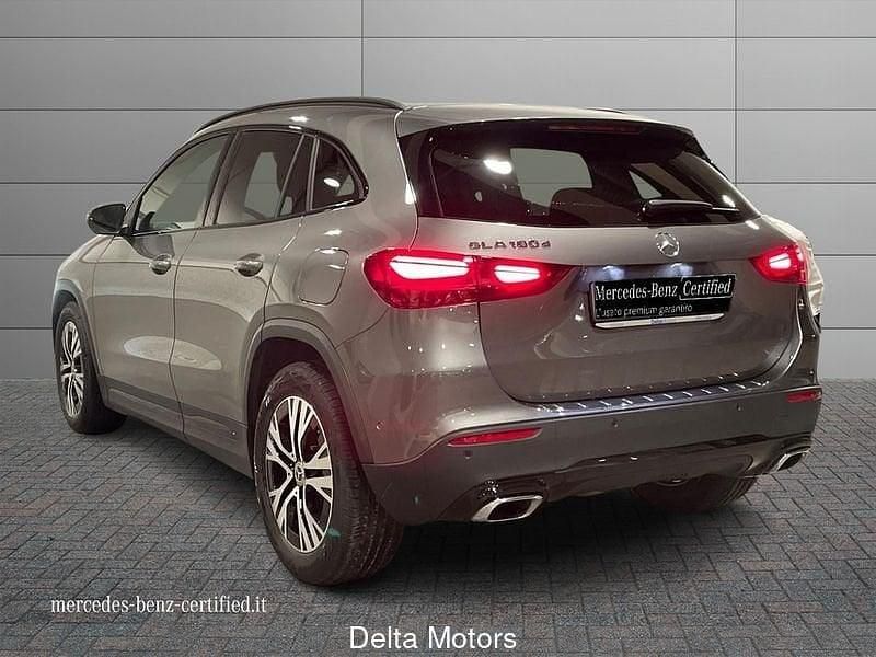 Usata Mercedes GLA180 Advanced 116 CV (85 kW) 2025 Grigio SUV