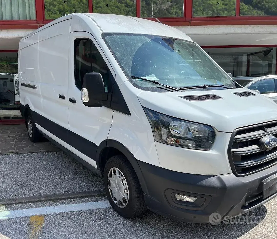 Usata Ford Transit Custom 170 CV (125 kW) 2022 Bianco Berlina