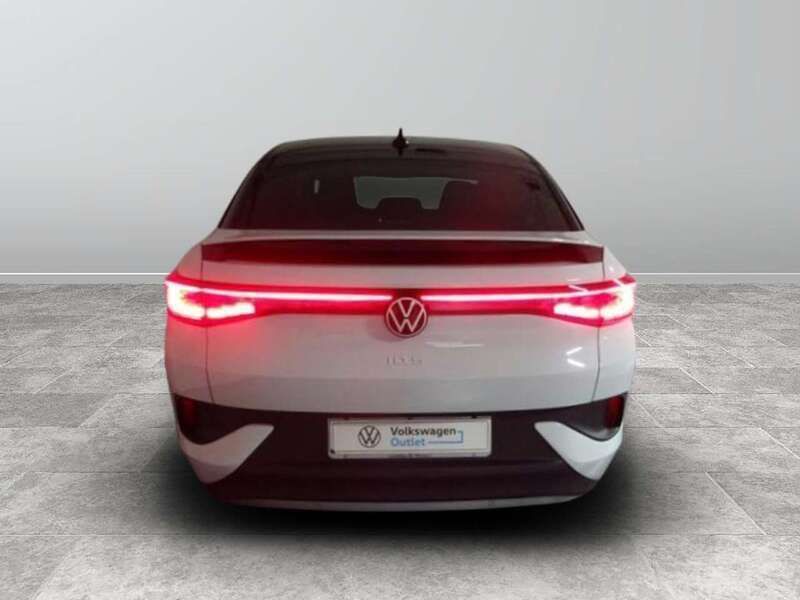 Usata VW ID.5 Pro Performance 150 kW (204 CV) 2022 Glacier white metallizzato nero SUV