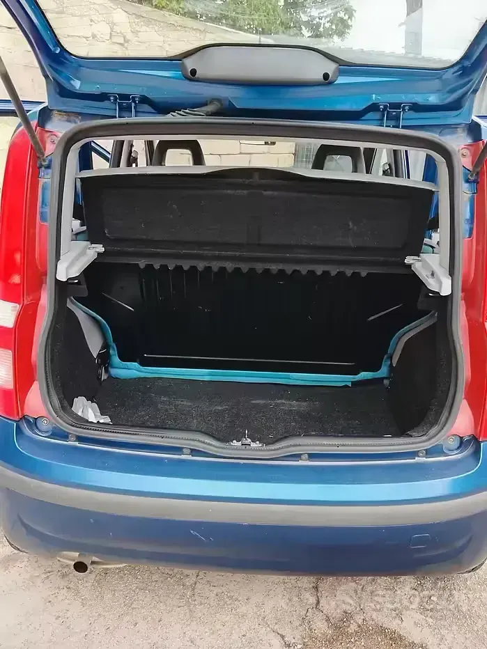 Usata Fiat Panda Dynamic 60 CV (44 kW) 2004 Blu Utilitaria