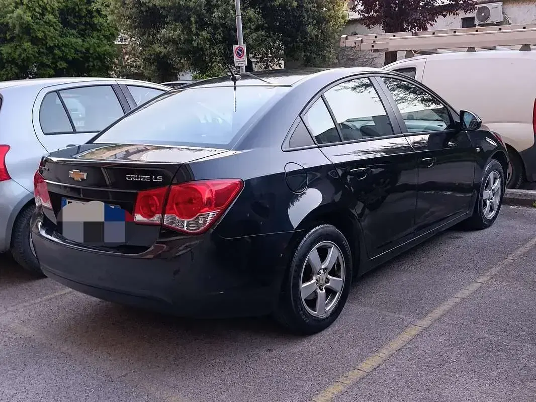Usata Chevrolet Cruze LS 124 CV (91 kW) 2011 Nero Berlina