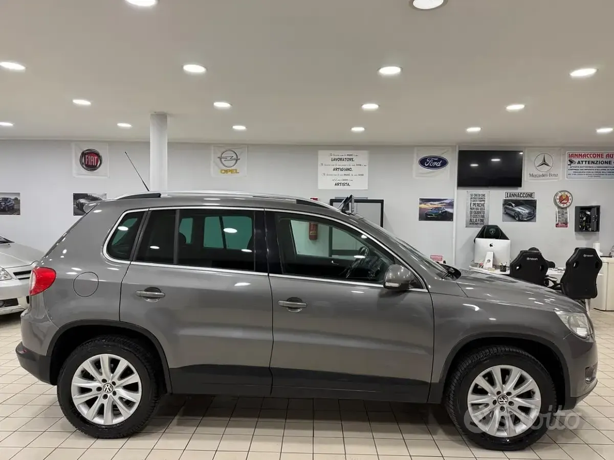 Brugt VW Tiguan 140 HK (102 kW) 2011 Grå SUV