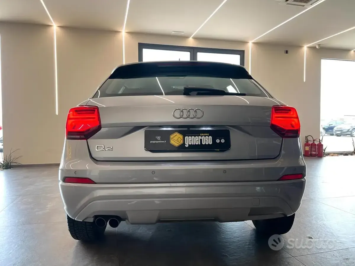 Usata Audi Q2 Ambiente 150 CV (110 kW) 2020 Grigio SUV