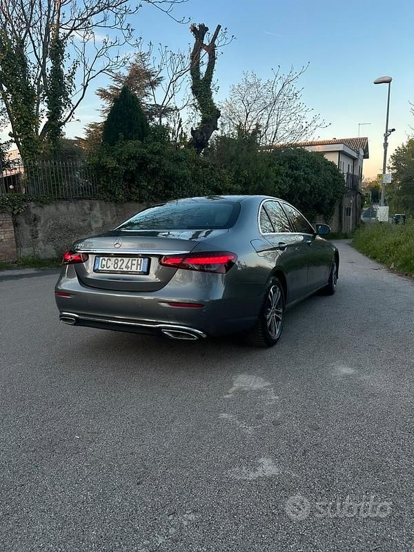 Usata Mercedes E200 160 CV (117 kW) 2021 Berlina