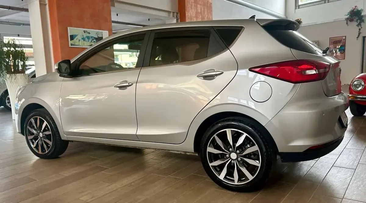 Usata EVO Evo 3 107 CV (78 kW) 2024 Argento SUV