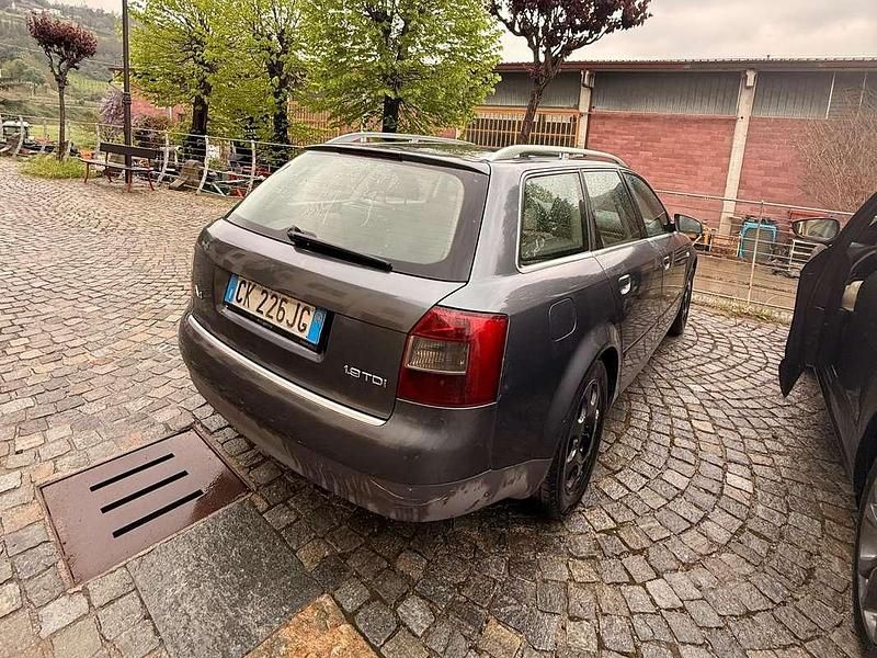 Usata Audi A4 131 CV (96 kW) 2004 Grigio Station wagon
