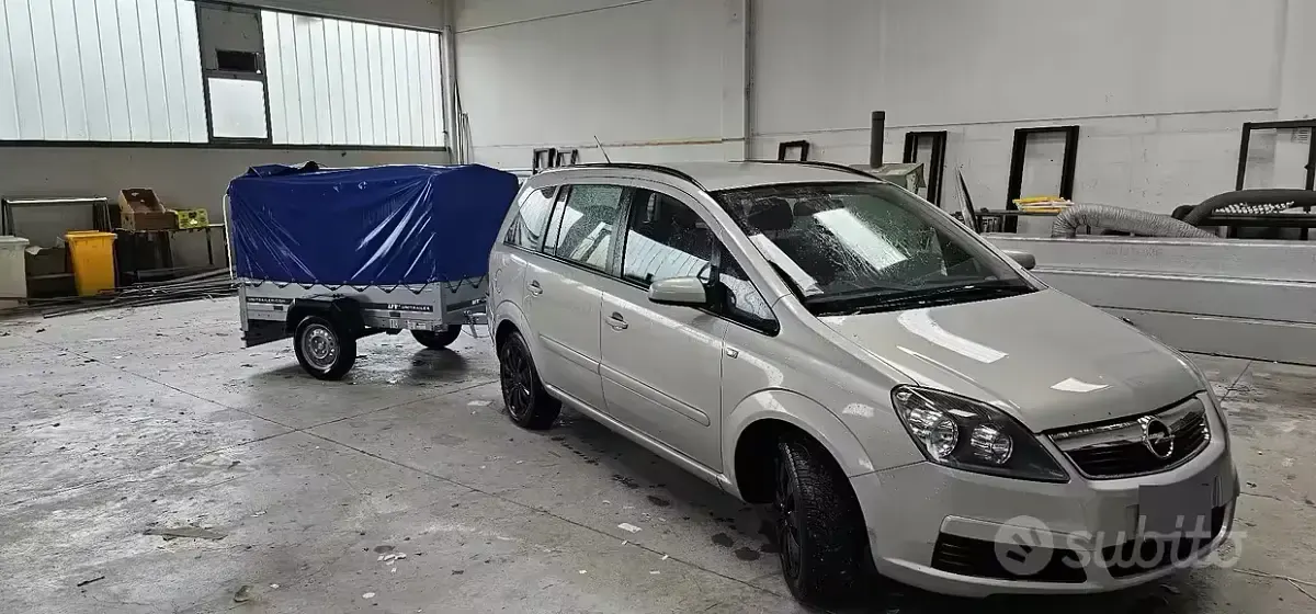 Usata Opel Zafira 94 CV (69 kW) 2008 Grigio Monovolume