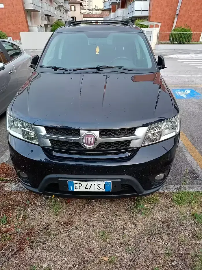 Usata Fiat Freemont 140 CV (102 kW) 2012 SUV