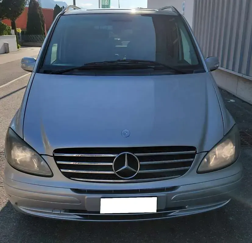 Usata Mercedes Viano 150 CV (110 kW) 2005 Monovolume