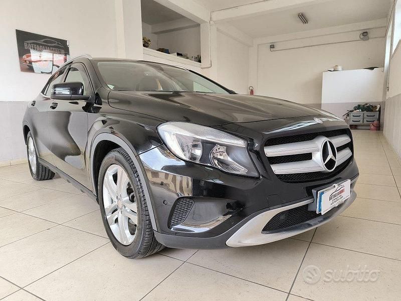 Begagnad Mercedes GLA220 177 HK (130 kW) 2016 Svart SUV