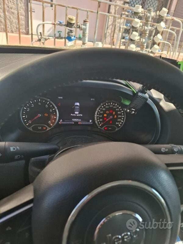 Usata Jeep Renegade 140 CV (102 kW) 2014 Verde SUV