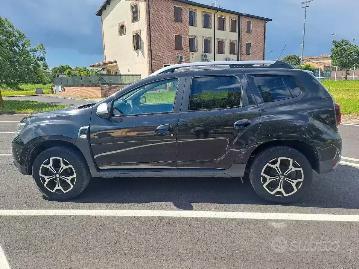 Usata Dacia Duster Prestige 114 CV (83 kW) 2019 Nero SUV