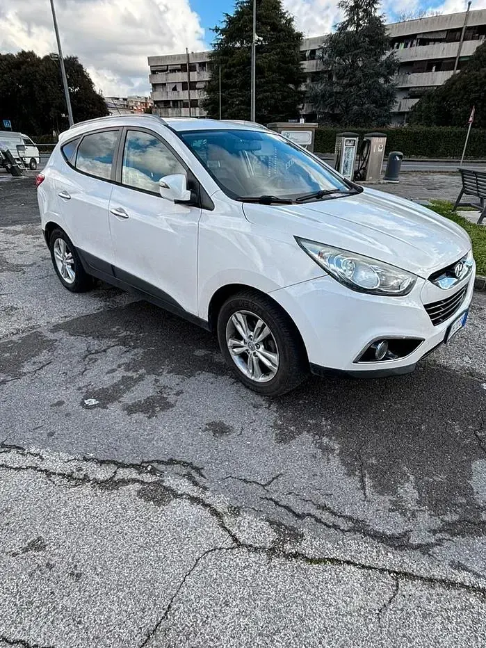 Usata Hyundai ix35 136 CV (100 kW) 2011 Bianco SUV