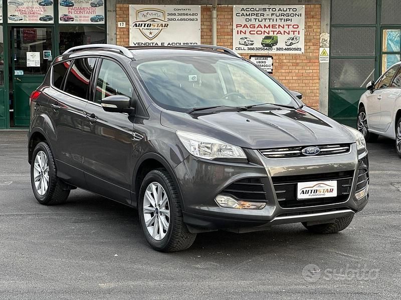 Usata Ford Kuga Titanium 150 CV (110 kW) 2017 Grigio SUV