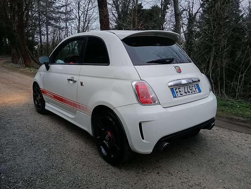 Usata Abarth 500 135 CV (99 kW) 2008 Bianco Utilitaria