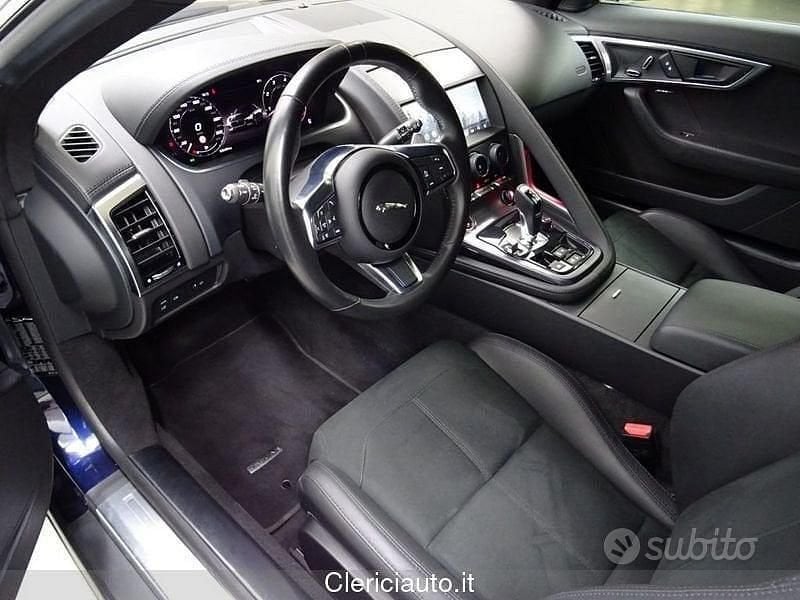 Usata Jaguar F-Type R-Dynamic 300 CV (220 kW) 2020 Blu Coupé