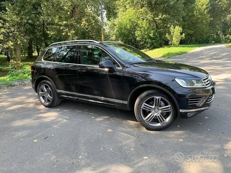 Usata VW Touareg 262 CV (192 kW) 2016 Nero SUV
