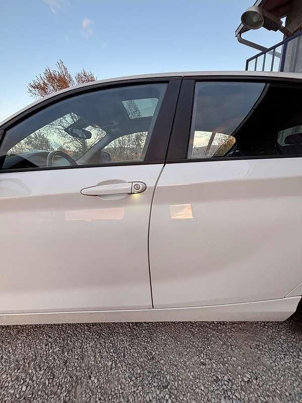 Usata BMW 116 Comfort Edition 116 CV (85 kW) 2015 Bianco Utilitaria