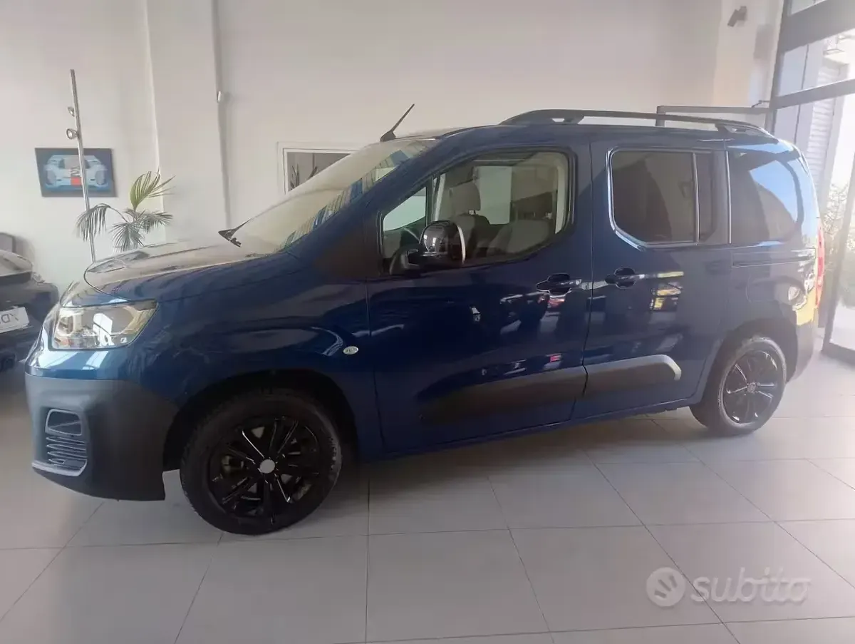 Usata Fiat e-Doblò Launch Edition 56 kW (77 CV) 2023 Blu Monovolume