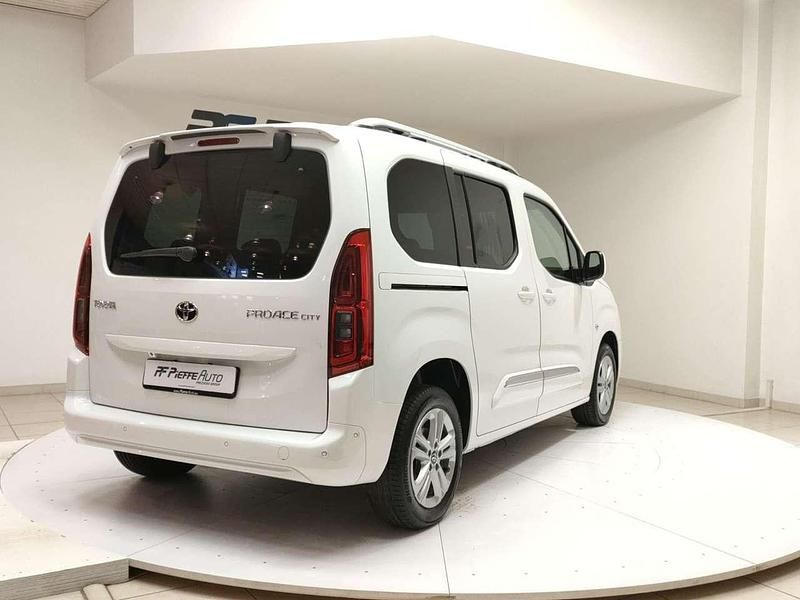 Usata Toyota Proace Verso City 102 CV (75 kW) 2021 Bianco Station wagon