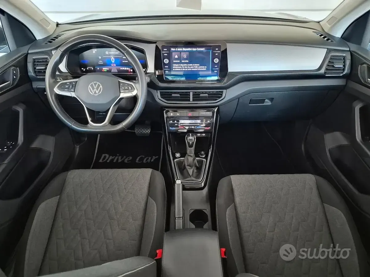 Usata VW T-Cross Life 115 CV (84 kW) 2024 Grigio SUV