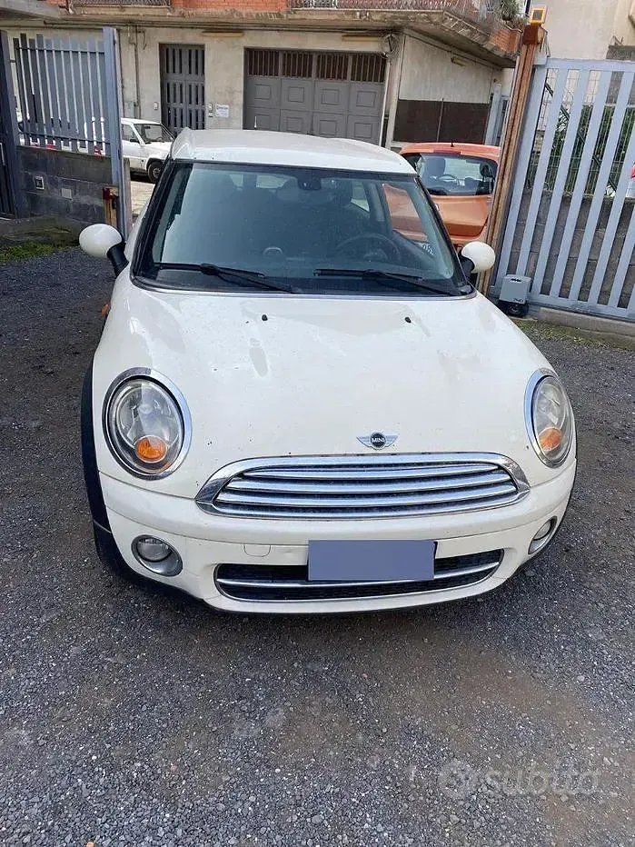 Usata Mini Clubman 112 CV (82 kW) 2013 Giallo Station wagon